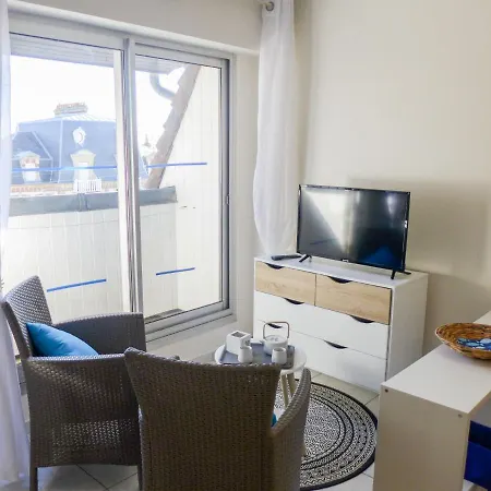 Apartment Le Capricorne By Interhome